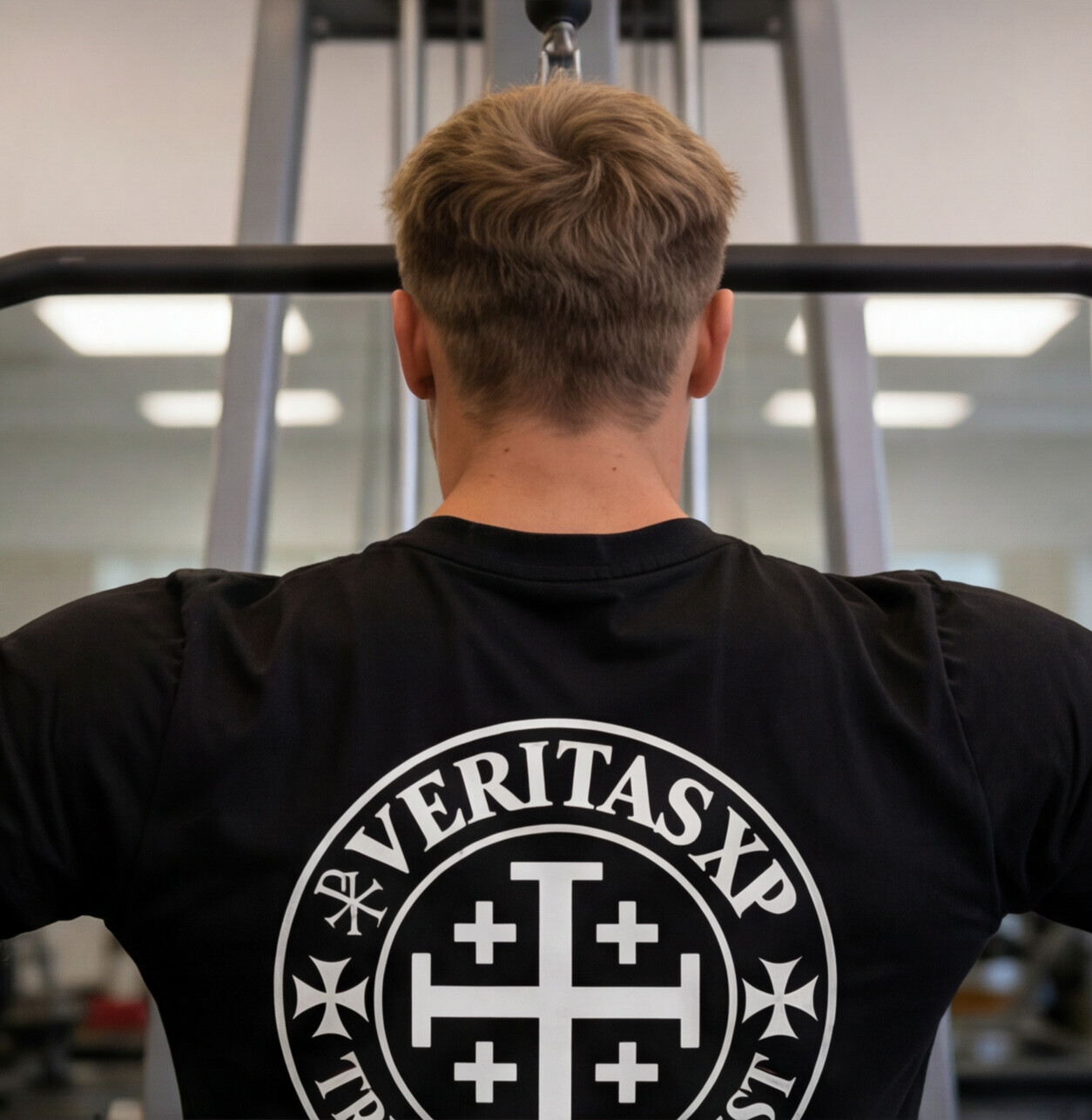 Minimal Crest Tee